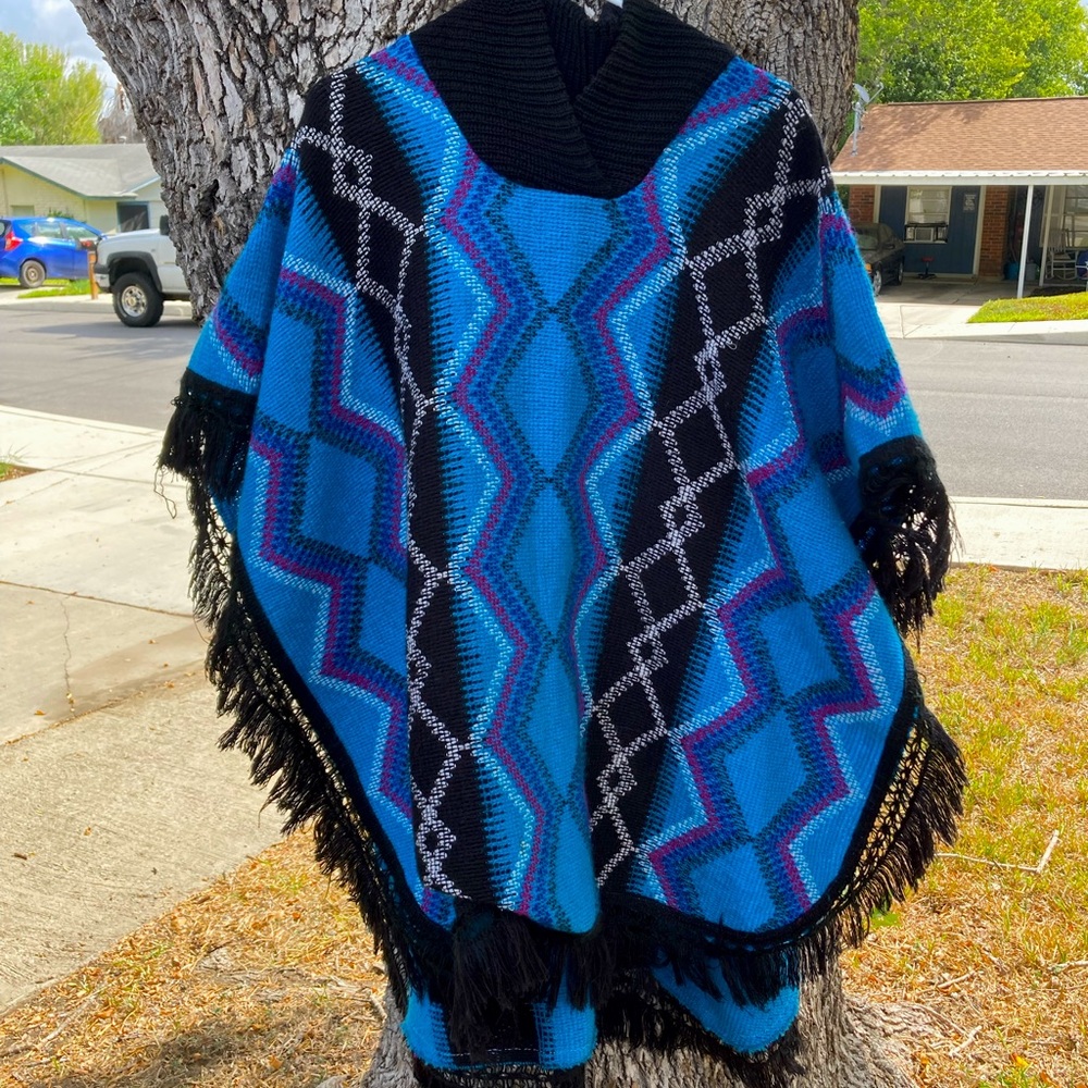 Vintage heavy weight knit mock turtle neck Fringe boho poncho